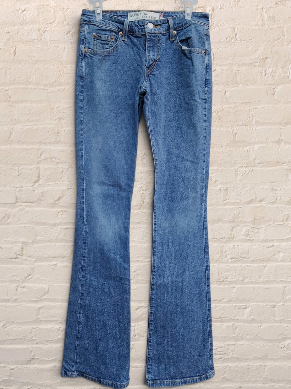 Vintage Levi’s 518 Superlow Bootcut Jeans 3L Y2K Low Rise Stretch Medium Wash